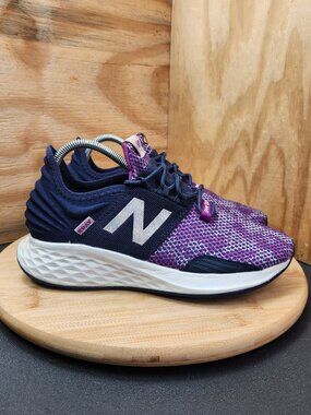 New Balance Fresh Foam Roav Womens Running Shoes Sneakers Size 9